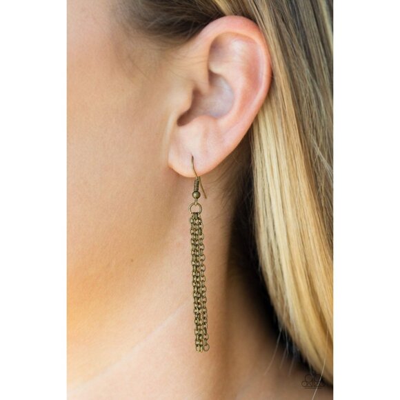 Paparazzi Once In A MILLIONAIRE Champagne CZ Layered Brass Necklace Earrings Set - Picture 3 of 3